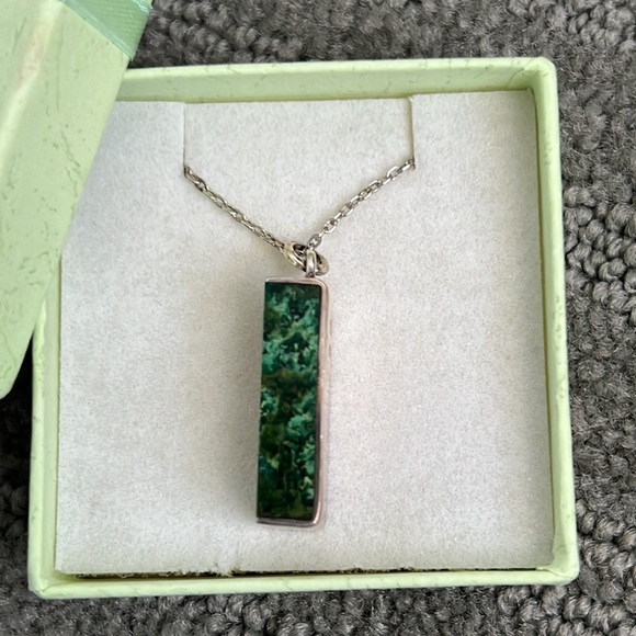 Sterling Silver Necklace With Green Stone Pendant - Picture 4 of 4